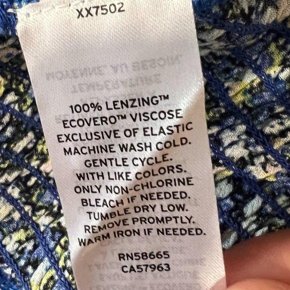 NWOT BP Floral Smock Tank Top IN Black- Blue Maisey Ditsy (S) - Picture 8 of 10